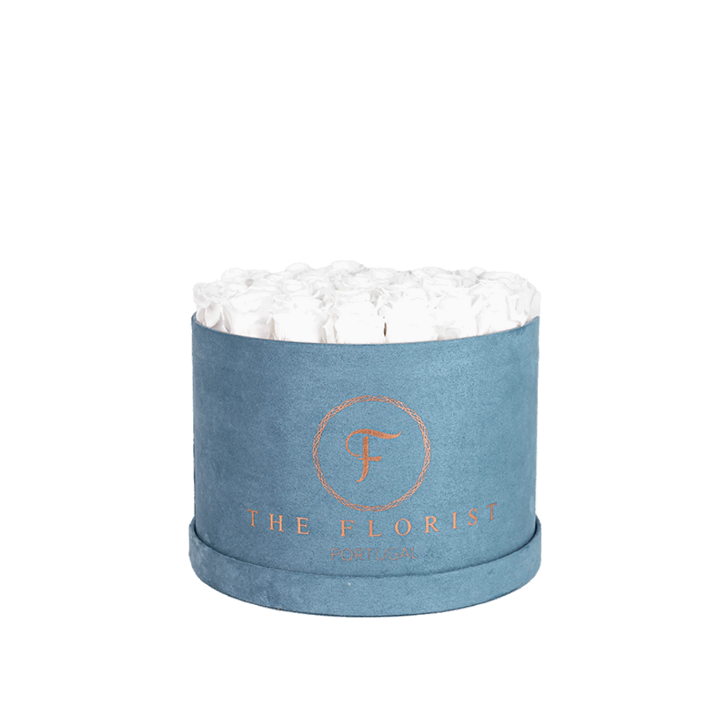 Luxurious White<br>∞ Eternal Roses ∞