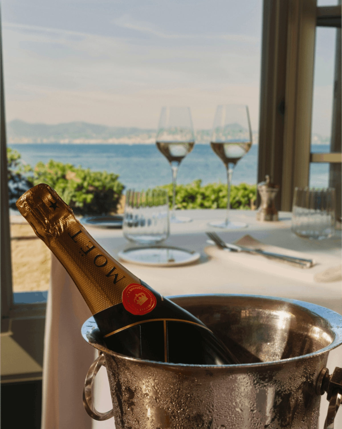 Moët & Chandon Brut Impérial no balde de gelo